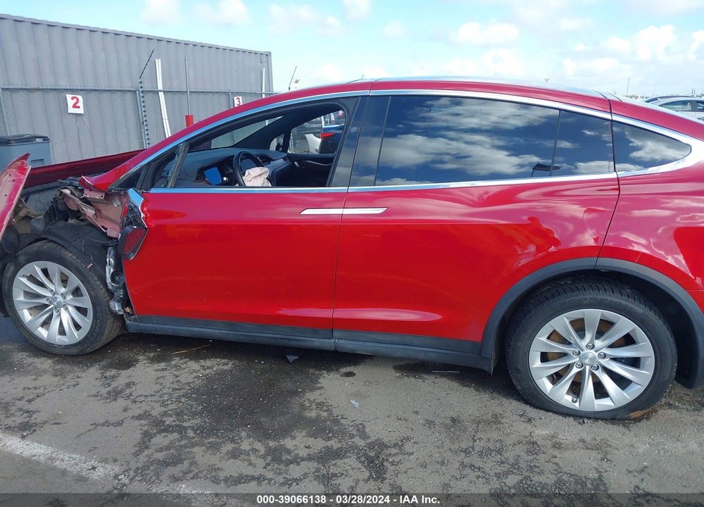 2020 TESLA MODEL X LONG RANGE DUAL MOTOR ALL-WHEEL DRIVE/LONG RANGE PLUS DUAL MOTOR ALL-WHEEL DRIVE VIN: 5YJXCDE20LF220963