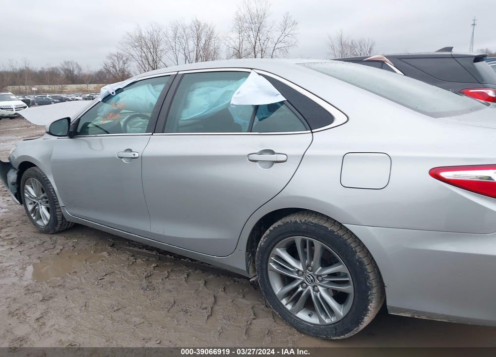 2015 TOYOTA CAMRY SE VIN: 4T1BF1FK9FU926528