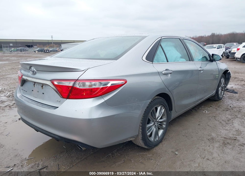 2015 TOYOTA CAMRY SE VIN: 4T1BF1FK9FU926528