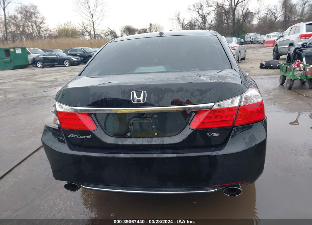 2013 HONDA ACCORD EX-L V-6 VIN: 1HGCR3F88DA018524