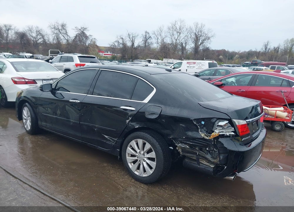 2013 HONDA ACCORD EX-L V-6 VIN: 1HGCR3F88DA018524