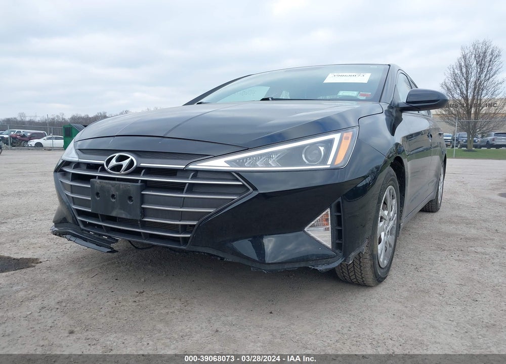 2019 HYUNDAI ELANTRA SE VIN: 5NPD74LF7KH431493