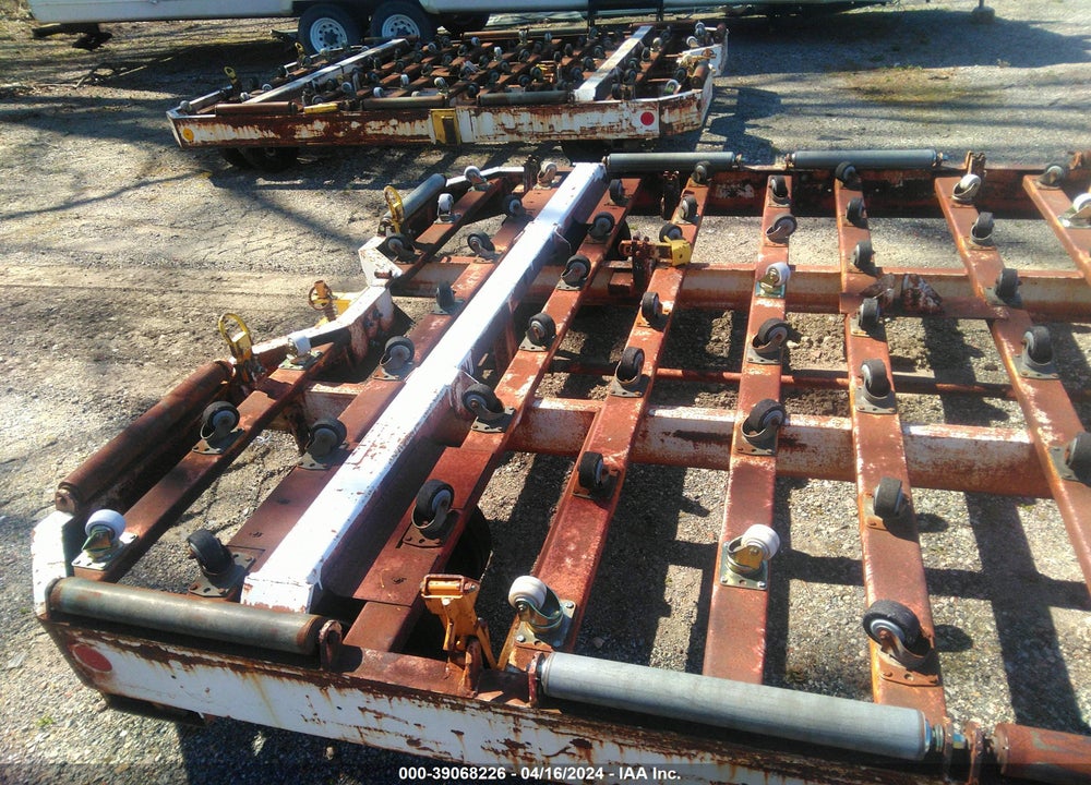 2001 EQUIPMENT GSE 2225 VIN: 00000000000100005