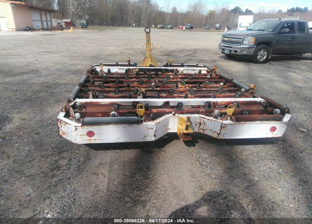 2001 EQUIPMENT GSE 2225 VIN: 00000000000100005