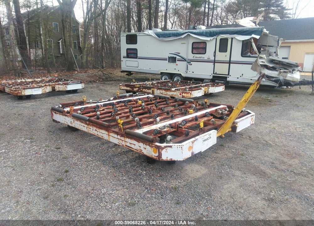 2001 EQUIPMENT GSE 2225 VIN: 00000000000100005