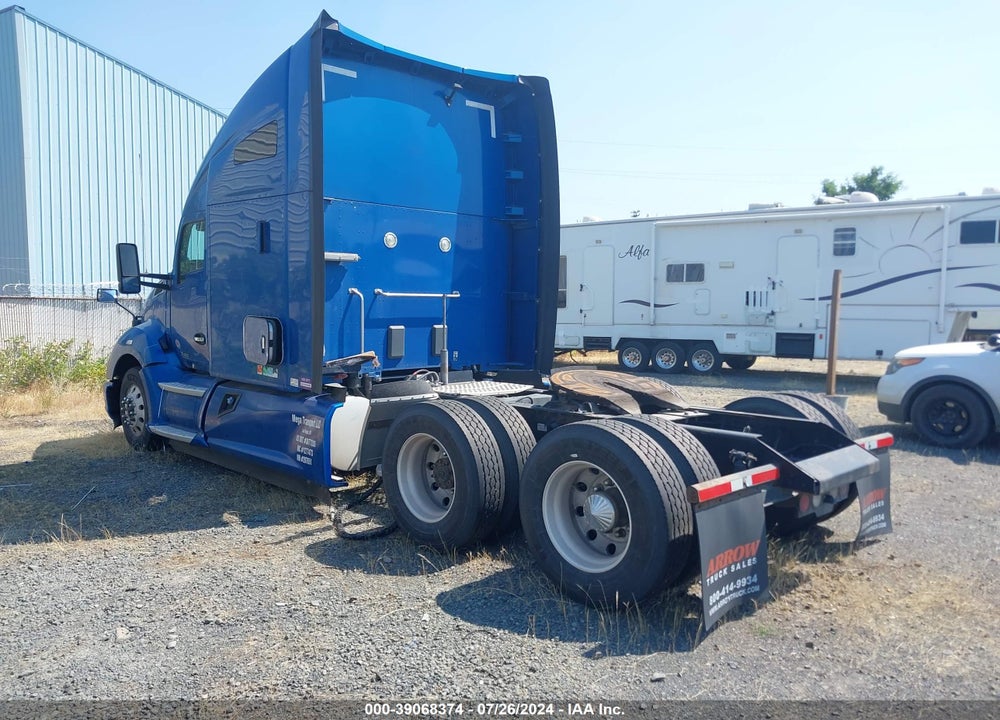 2018 KENWORTH T680 VIN: 1XKYDP9X0JJ207651