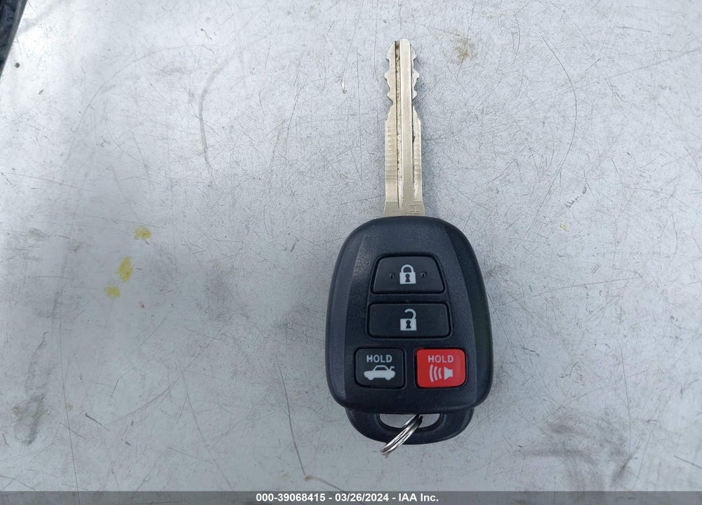 2019 TOYOTA COROLLA LE VIN: 2T1BURHE8KC190298