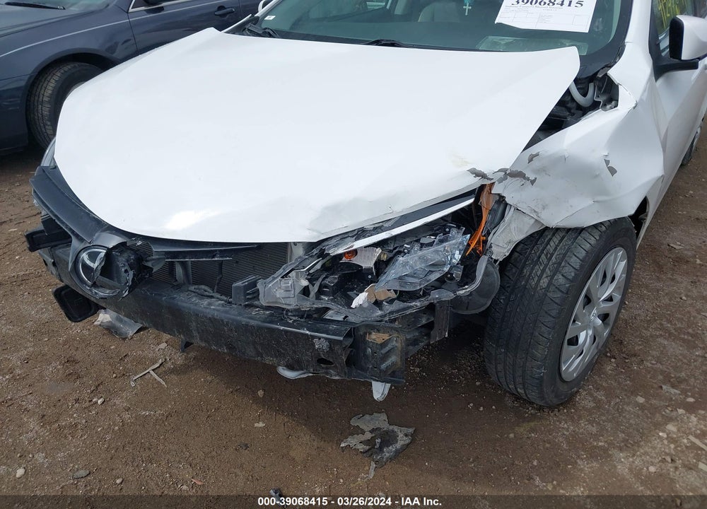 2019 TOYOTA COROLLA LE VIN: 2T1BURHE8KC190298