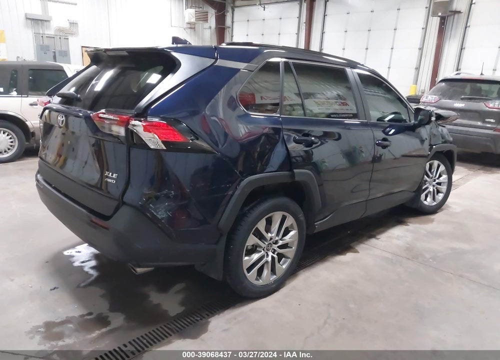 2020 TOYOTA RAV4 XLE PREMIUM VIN: 2T3A1RFV5LW139579