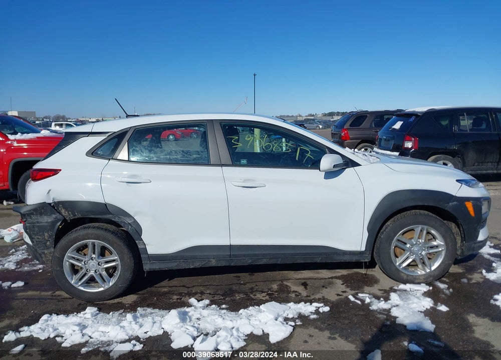 2021 HYUNDAI KONA SE VIN: KM8K1CAA1MU700618
