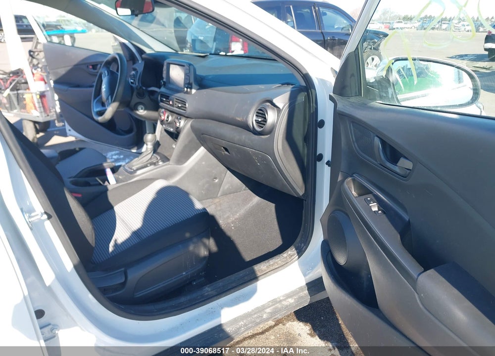 2021 HYUNDAI KONA SE VIN: KM8K1CAA1MU700618