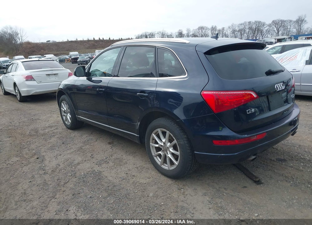 2011 AUDI Q5 2.0T PREMIUM VIN: WA1CFAFP2BA066952