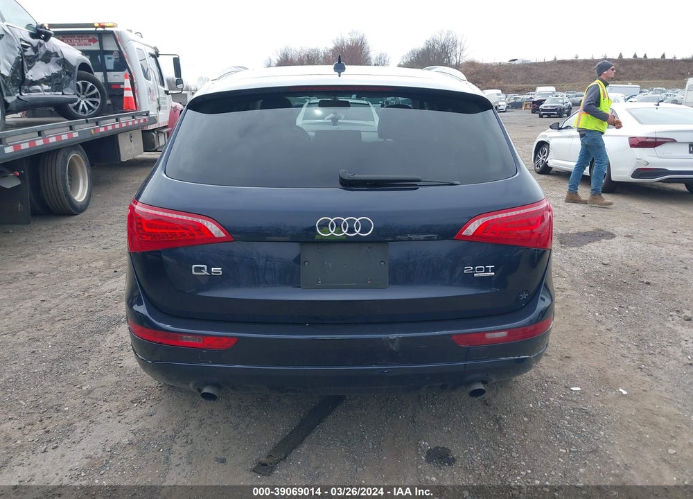 2011 AUDI Q5 2.0T PREMIUM VIN: WA1CFAFP2BA066952