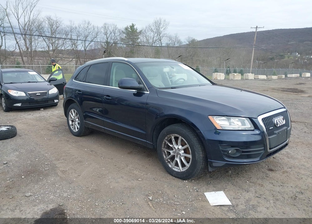 2011 AUDI Q5 2.0T PREMIUM VIN: WA1CFAFP2BA066952