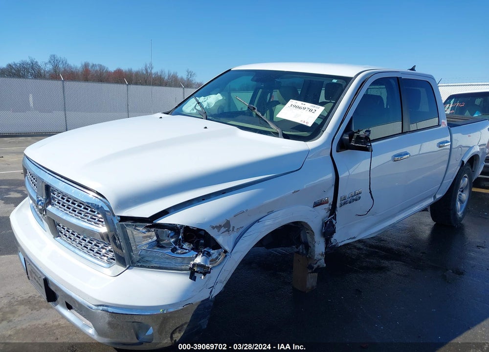 2015 RAM 1500 LAIE VIN: 1C6RR7NT1FS767174