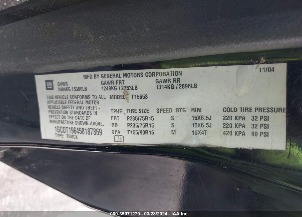 2005 CHEVROLET COLORADO LS VIN: 1GCDT196458187869