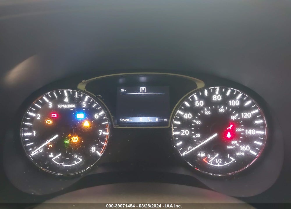 2018 NISSAN PATHFINDER SL VIN: 5N1DR2MN3JC627814