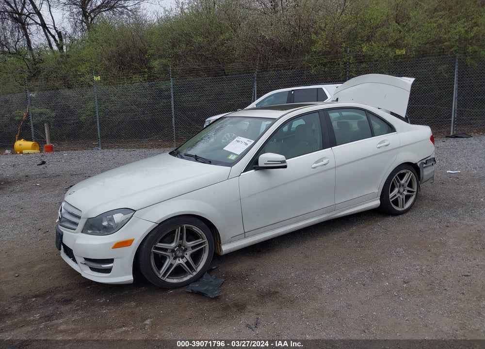 2012 MERCEDES-BENZ C 300 VIN: WDDGF8BB3CF873002
