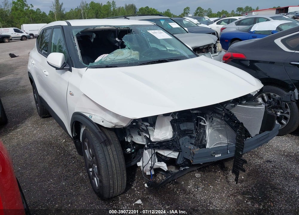 2024 KIA SELTOS LX VIN: KNDEPCAA2R7585369