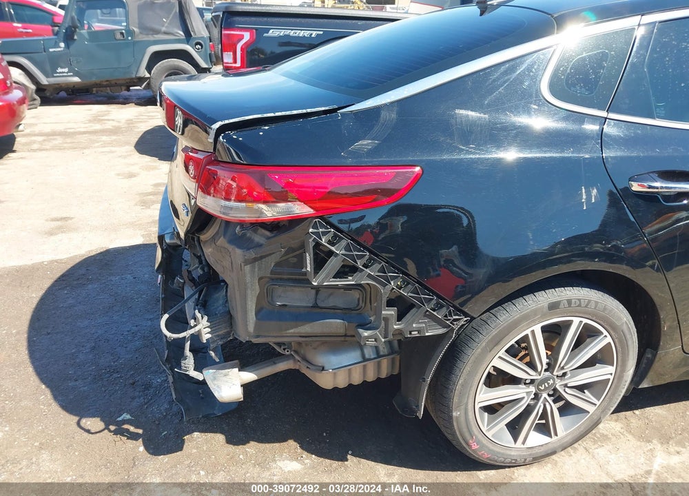 2019 KIA OPTIMA EX VIN: 5XXGU4L12KG295828