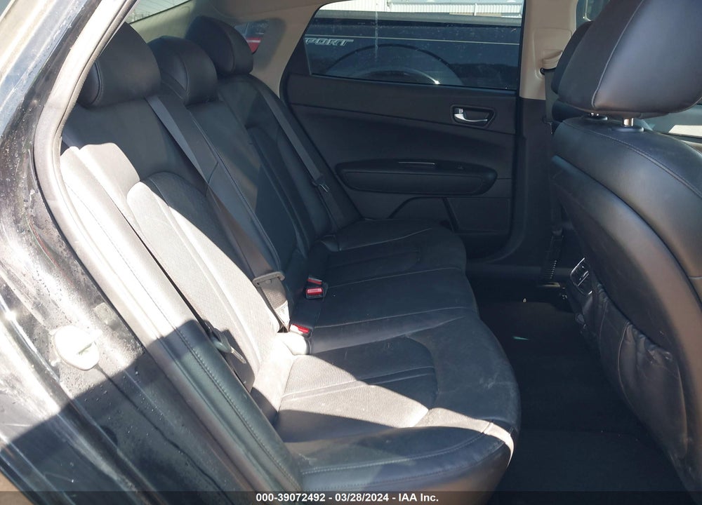 2019 KIA OPTIMA EX VIN: 5XXGU4L12KG295828