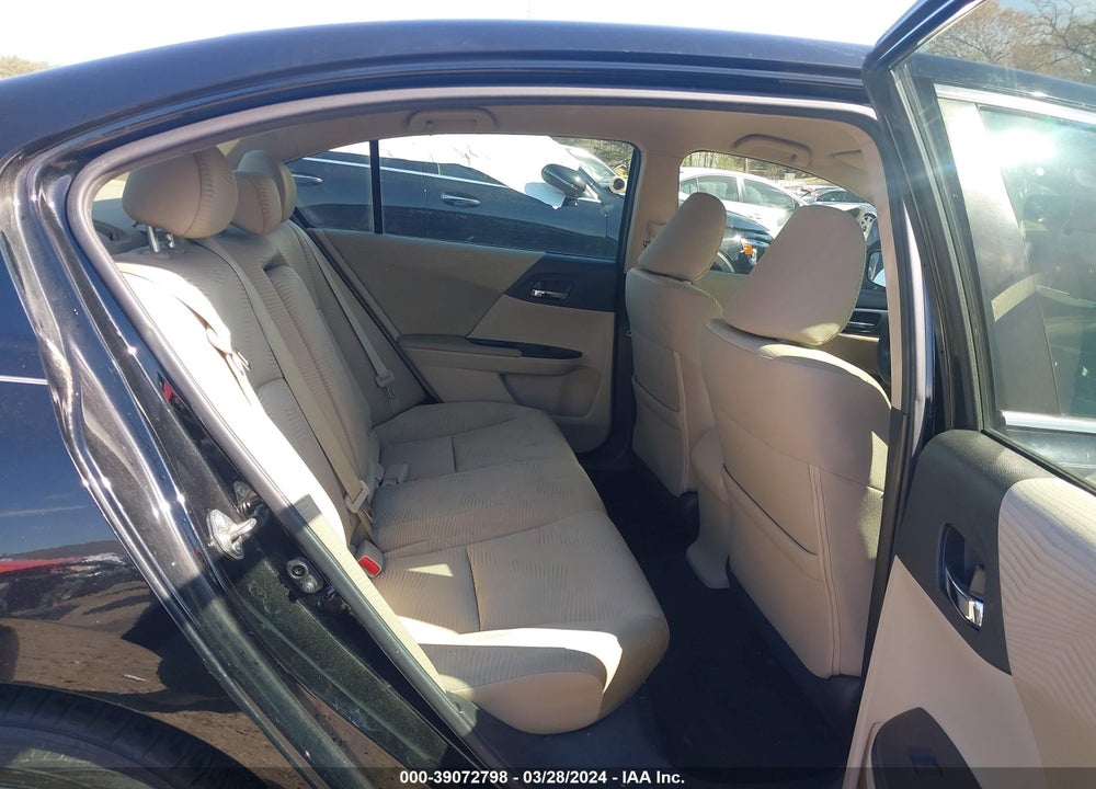 2015 HONDA ACCORD LX VIN: 1HGCR2F34FA071397