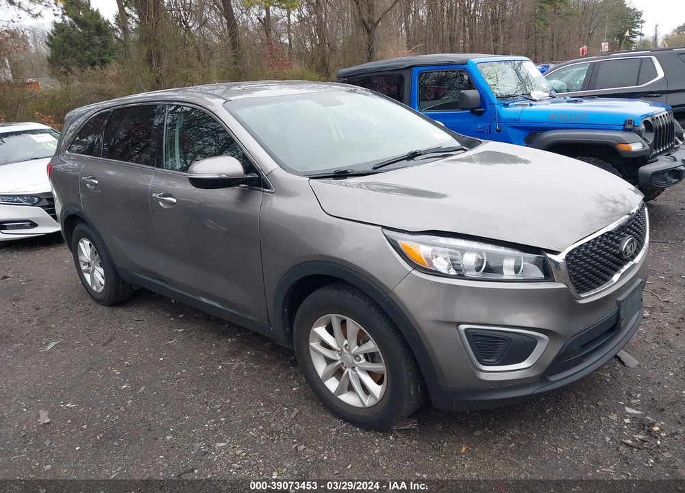 2018 KIA SORENTO 2.4L L VIN: 5XYPG4A34JG427350