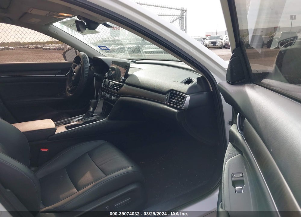 2018 HONDA ACCORD TOURING VIN: 1HGCV1F94JA163371
