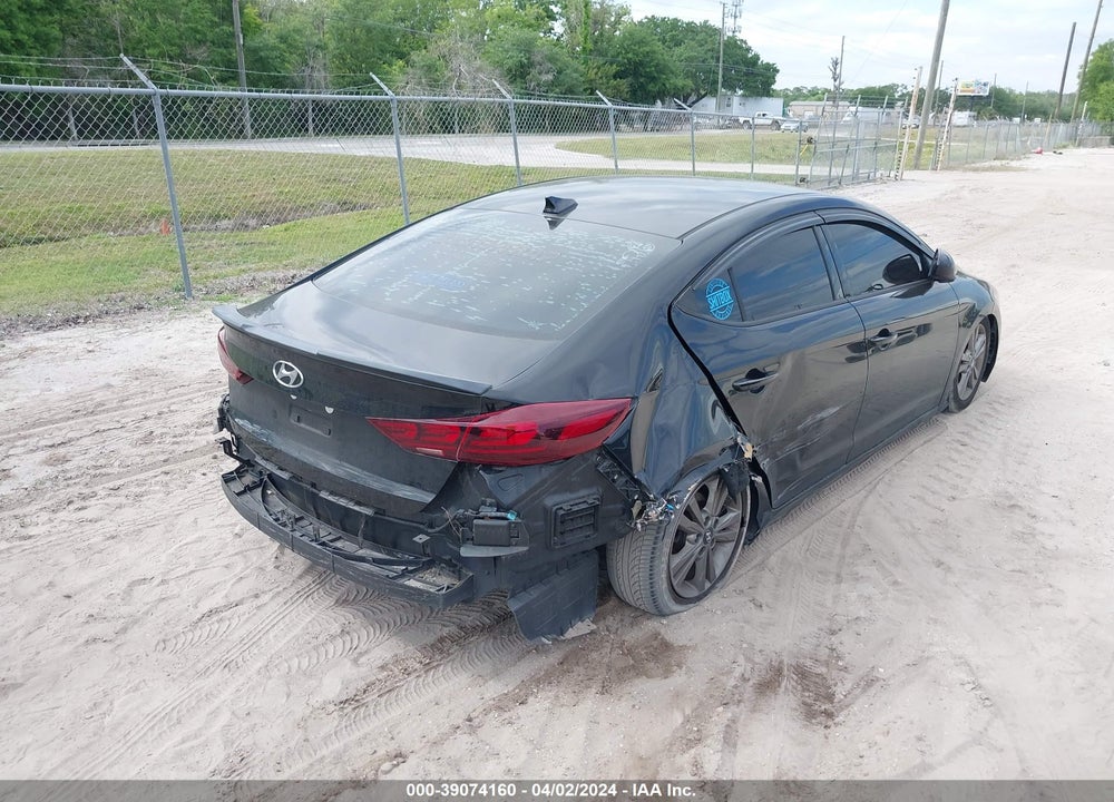 2018 HYUNDAI ELANTRA SEL VIN: 5NPD84LF1JH235884