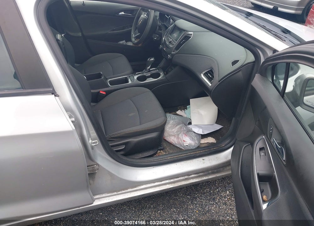 2019 CHEVROLET CRUZE LS VIN: 1G1BC5SM2K7125579