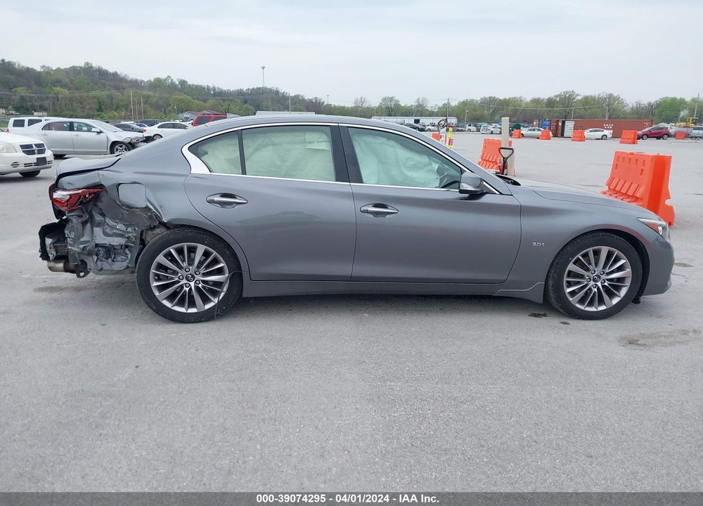 2018 INFINITI Q50 3.0T LUXE VIN: JN1EV7AR9JM444567