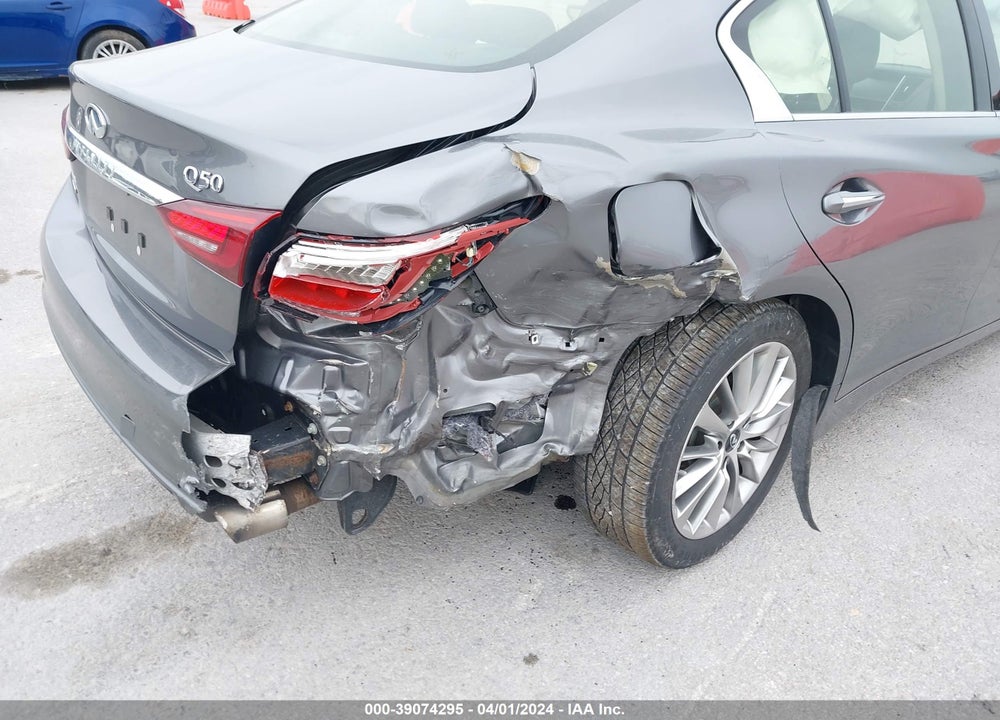 2018 INFINITI Q50 3.0T LUXE VIN: JN1EV7AR9JM444567