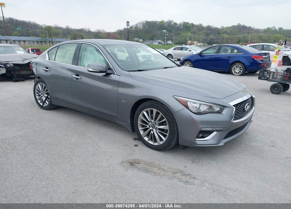 2018 INFINITI Q50 3.0T LUXE VIN: JN1EV7AR9JM444567