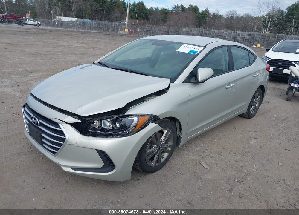 2018 HYUNDAI ELANTRA SEL VIN: 5NPD84LF2JH240141