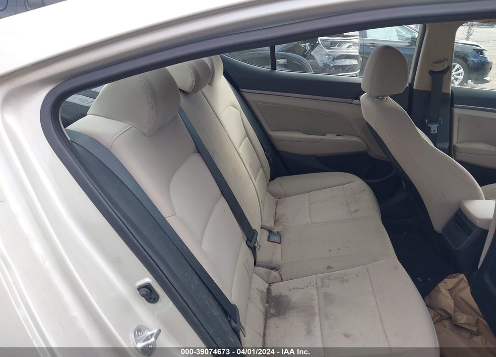 2018 HYUNDAI ELANTRA SEL VIN: 5NPD84LF2JH240141