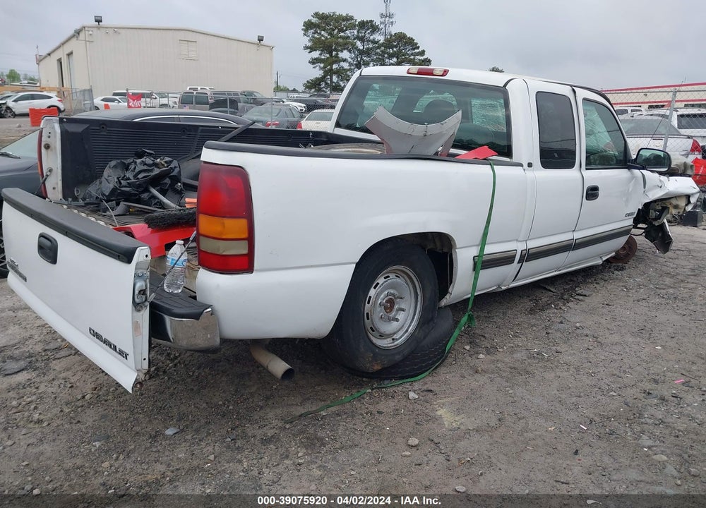 2002 CHEVROLET SILVERADO 1500 LS VIN: 2GCEC19V521105531