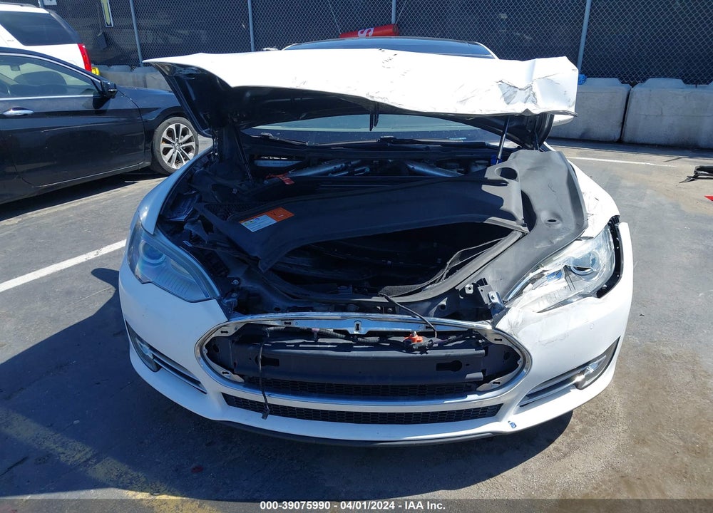 2014 TESLA MODEL S P85 VIN: 5YJSA1H18EFP32894