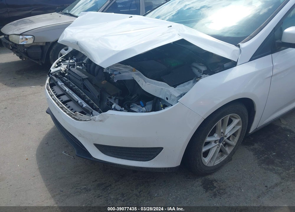 2015 FORD FOCUS SE VIN: 1FADP3K25FL252451
