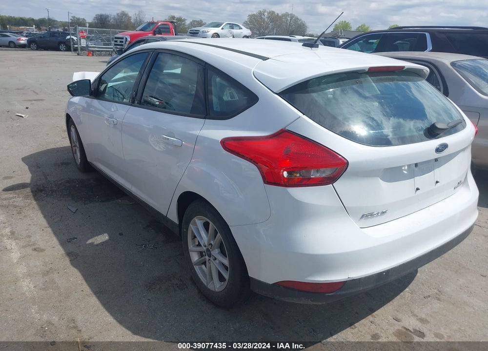 2015 FORD FOCUS SE VIN: 1FADP3K25FL252451