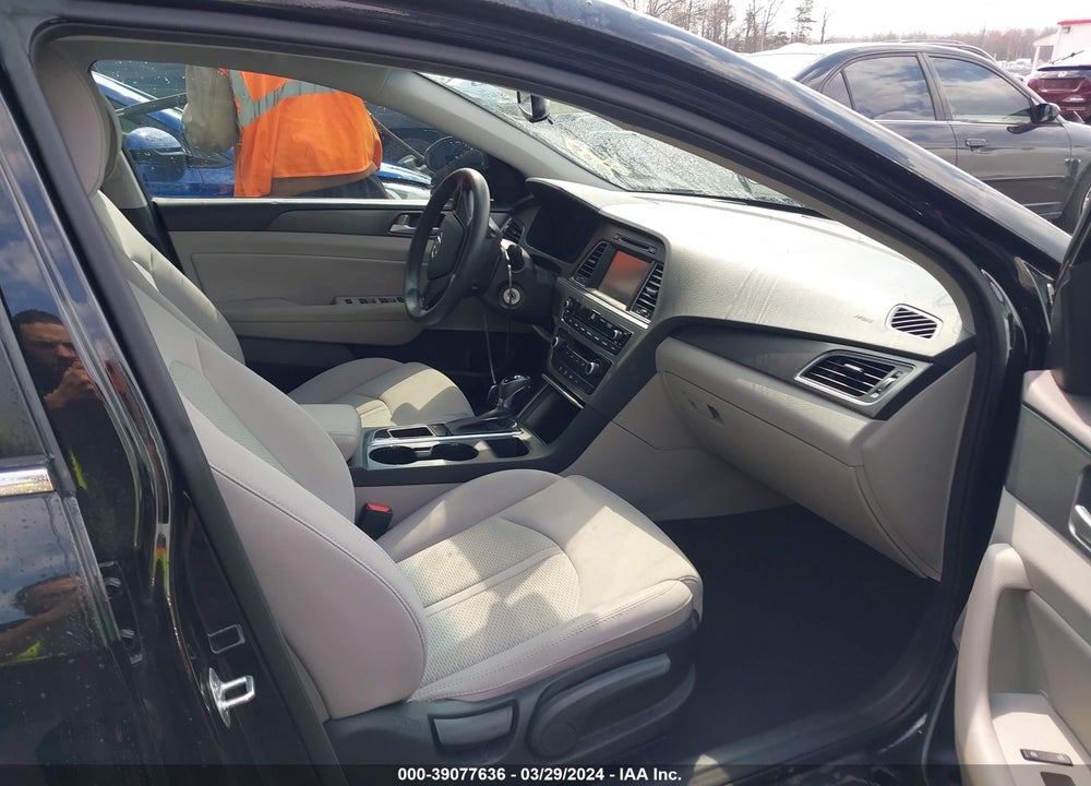 2016 HYUNDAI SONATA SPORT VIN: 5NPE34AF5GH289378