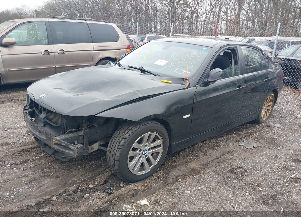 2007 BMW 328I VIN: WBAVA33517KX81943