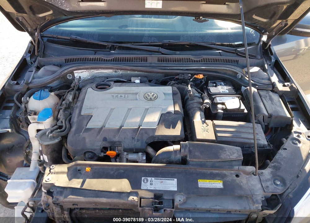 2013 VOLKSWAGEN JETTA 2.0L TDI VIN: 3VWLL7AJ9DM395946