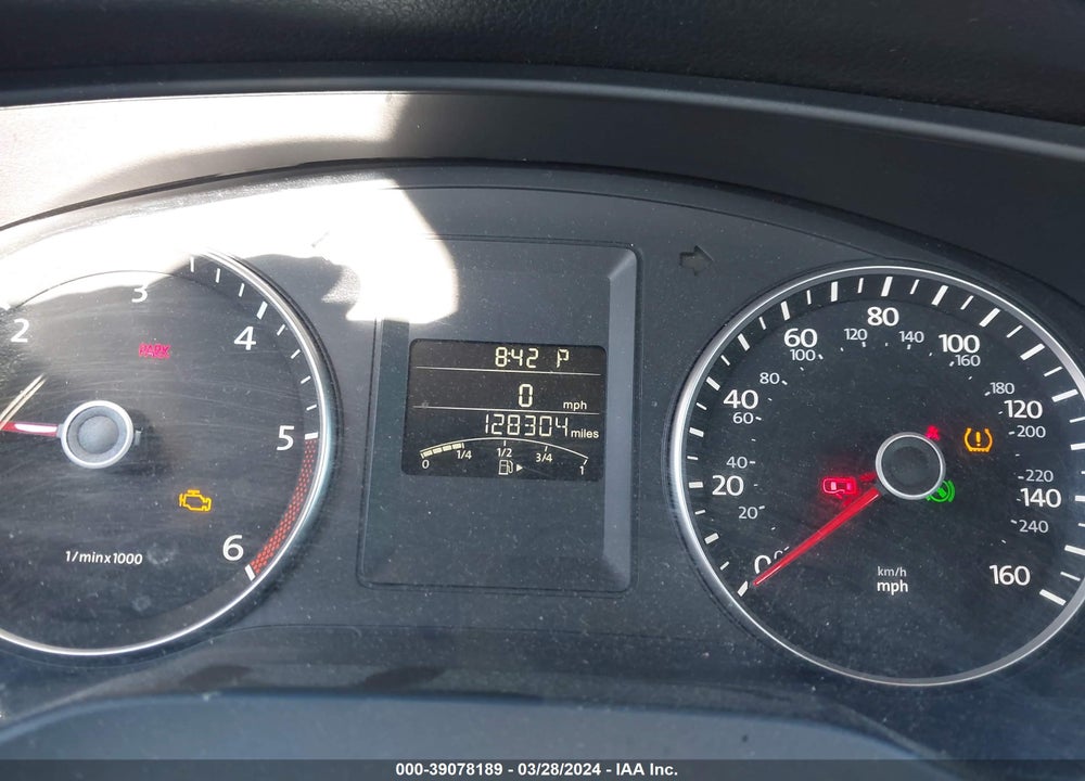 2013 VOLKSWAGEN JETTA 2.0L TDI VIN: 3VWLL7AJ9DM395946