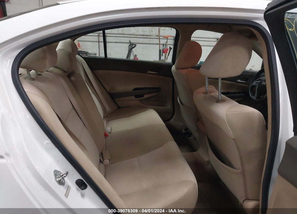 2010 HONDA ACCORD 2.4 LX-P VIN: 1HGCP2F49AA028844