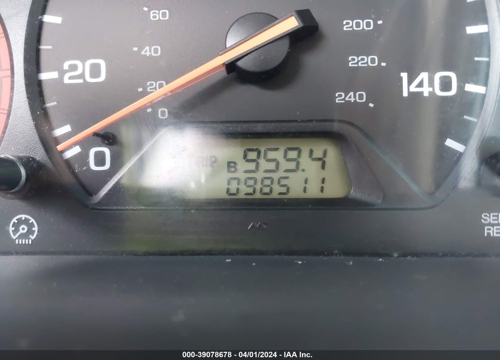 2001 HONDA ACCORD 2.3 LX VIN: JHMCG564X1C000117