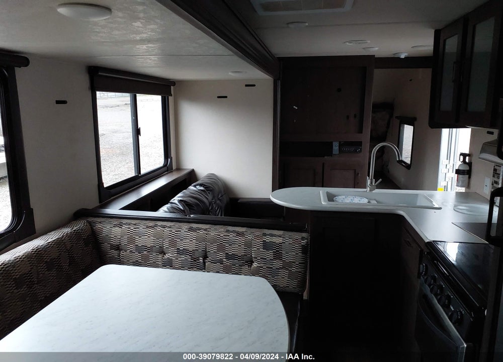 2019 FOREST RIVER WILDWOOD VIN: 4X4TWDB24K7361771
