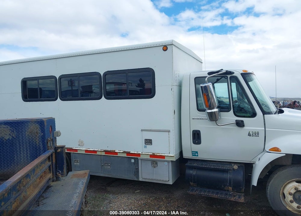 2002 INTERNATIONAL 4000 4300 VIN: 1HTMMAAM92H529709