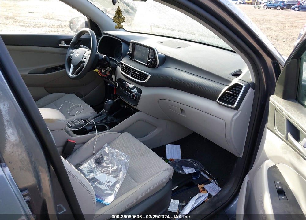 2019 HYUNDAI TUCSON SE VIN: KM8J2CA44KU002794