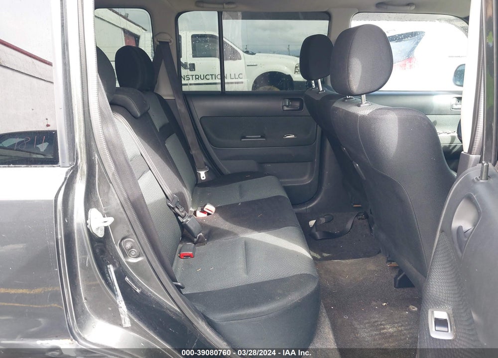 2006 SCION XB VIN: JTLKT324364115831