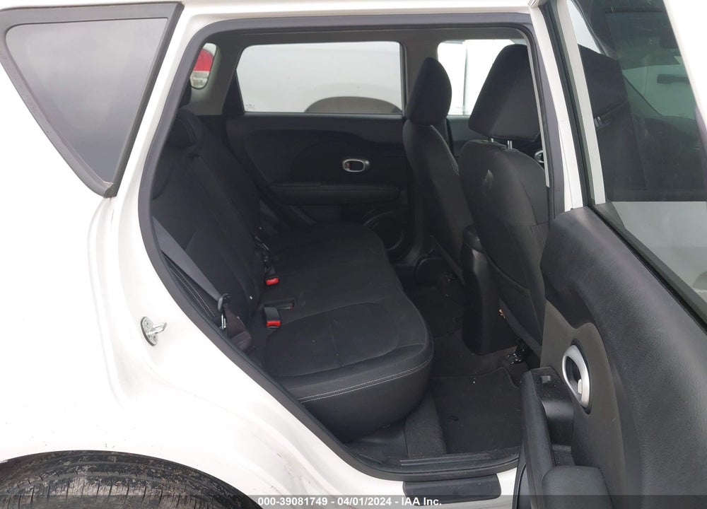 2014 KIA SOUL VIN: KNDJN2A24E7027430
